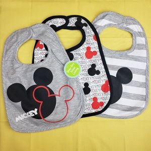 Mickey Mouse 3 Pk Toddler Bib by Disney Baby